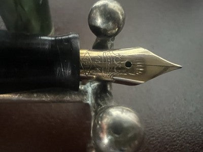 Tibaldi Füllfederhalter, bruchsicher, Zelluloid, grün, goldfarben, Vintage 