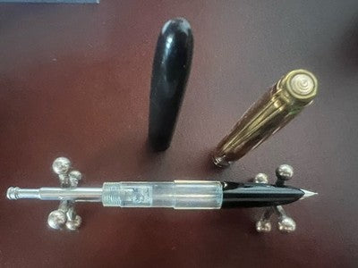 GIULIETTA Pluma Estilográfica Resina Negra Con Tapa De Metal Pistón Vintage