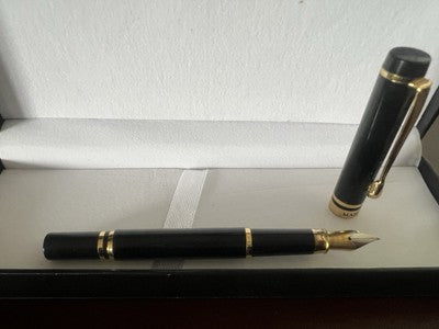 🔴 MASERATI penna stilografica lacca nera profili dorati F cartucce Pelikan