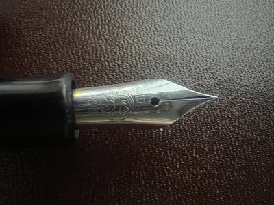 🔴 ERO penna stilografica nera a pistone pennino EF scrive vintage