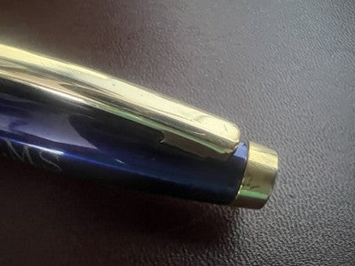 Montefiore Stylo-Plume in Bille Roller Blue mit goldener Oberfläche in Capuche Snap 