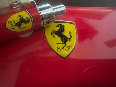 🔴 FERRARI penna sfera rossa sezione gomma cappuccio a scatto NOS
