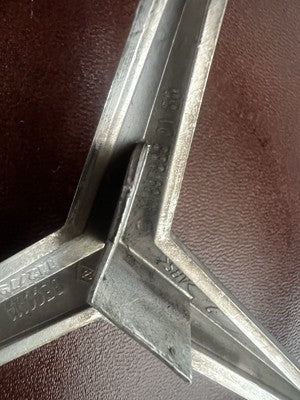 Armes MERCEDES Voiture Emblème Écrit Logo Plaque Original A 