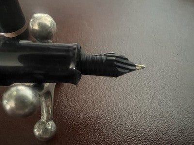 Linz Füllfederhalter, schwarzer Kolbenfüller, vergoldete 14-Karat-Kolbenmarkierung, Vintage 