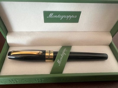 Montegrappa Manager Füllfederhalter, schwarz, vergoldete Ausführung, Federstärke M 