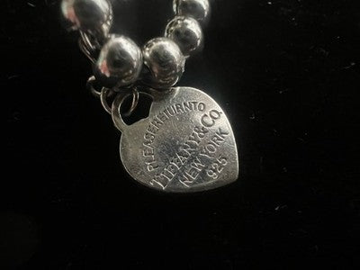 Tiffany & Co.Bracelet Pépites Perle Argent 925 Charm Cœur Émaillé Vintage