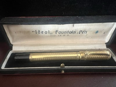 🔴 IDEAL retractable fountain pen GOLD nib works vintage C 