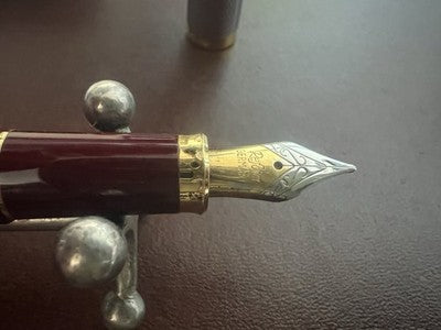 Stylo À Plume Bordeaux Avec Capuchon Guilloché M Allemagne Vintage 