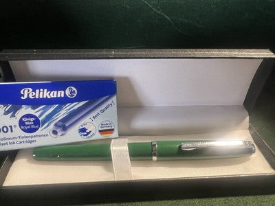 🔴 PELIKAN penna stilografica Pelikano VERDE scrive con cartucce vintage