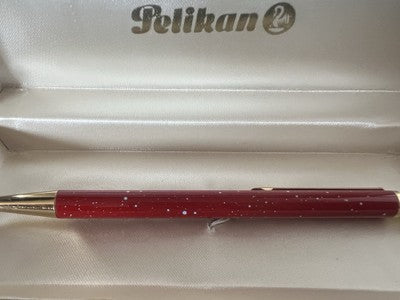 Pelikan Stylo-Plume Sphère Laque Rouge Pois Profils Or Automatique Écrit Rétro
