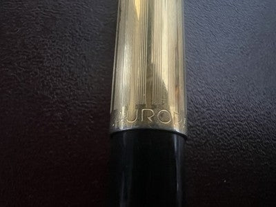 🔴 AURORA penna sfera 98 resina nera cappuccio metallo dorato scrive vintage A