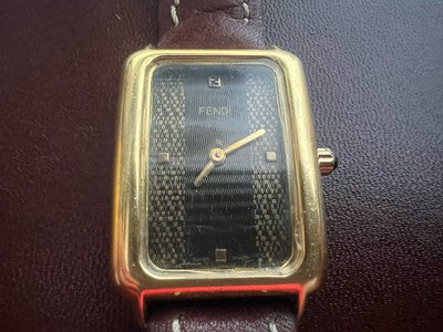 🔴 FENDI orologio uomo placcato oro 500J al quarzo zaffiro cabouchon vintage