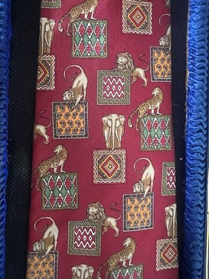 🔴 SALVATORE FERRAGAMO cravatta seta rossa animali leoni ghepardi elefanti