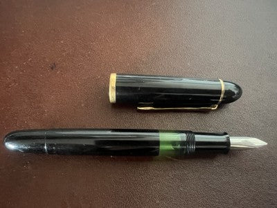 🔴 PELIKAN 120 penna stilografica verde nera a pistone oblò pennino F scrive