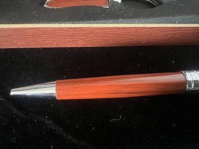🔴 NIJI Kugelschreiber aus Kirschholz mit Schlüsselanhänger-Etui, Vintage, NOS 