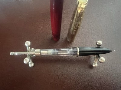 🔴 Penna stilografica bordeaux meccanismo a pistone F scrive vintage 1950