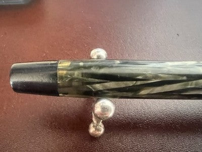 Pluma Estilográfica De Celuloide Verde Marmorada Vintage De Los Años 40
