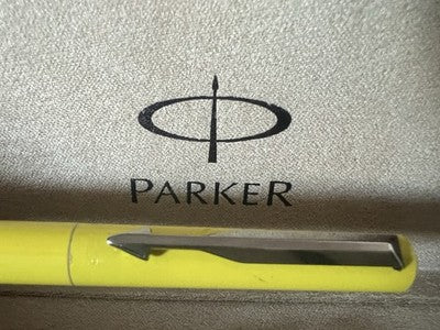 🔴 PARKER penna sfera gialla Warner Bros 1998 con refill roller