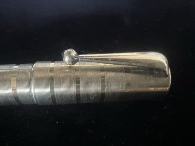 Imperial Stift Füllfederhalter mit versenkbarer Feder Original Gold Schreibt 