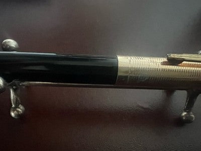 GIULIETTA Stylo À Plume En Résine Noire Avec Capuchon En Métal Piston Vintage