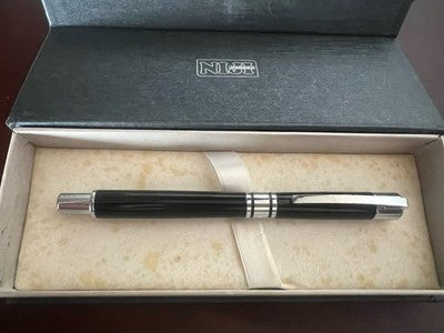 🔴 NIJI penna stilografica lacca nera profili cromati pennino Iridium 2 astuccio
