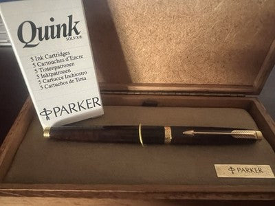 🔴 PARKER Füllfederhalter 75 Thuja Lack, 14K Goldfeder, M (mittel), mit Etui 