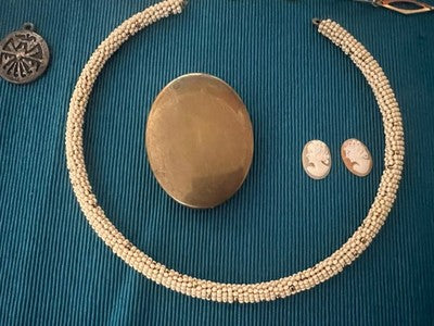 Halsketten Modeschmuck Kameen Anhänger Ketten Und Perlen Vintage ’70/’90 N.
