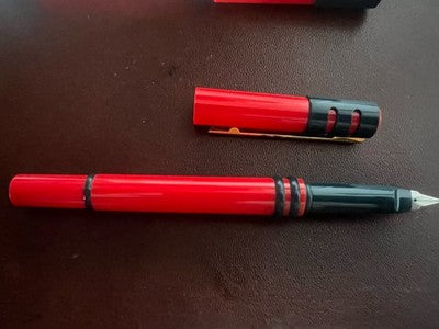 Auretta Stylo à Plume + Sphère Set Rouge Publicitaire Avec Boîte NOS 