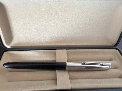 Vintage Füllfederhalter für Jugendliche, Modell 303, mit Metallkappe, Vintage-Markierung aus den 1960er Jahren 