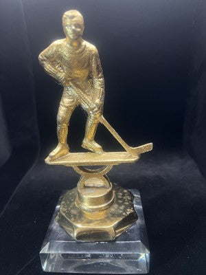 OKEY Spieler-Maskottchen-Autoaufkleber mit Vintage-Ständer aus Goldmetall 