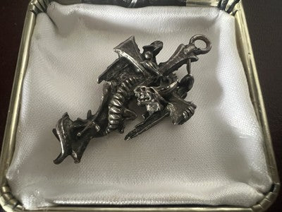 🔴 Croce DRAGO ALATO metallo a bassorilievo L 2,7 h 5,2 centimetri