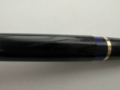 Pelikan Stift Füllfederhalter Schwarz Patrone Zierleisten Hautzange Gold F