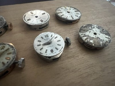 🔴 Meccanismi e quadranti orologi da polso donna vintage ricambi movimenti 10PZ