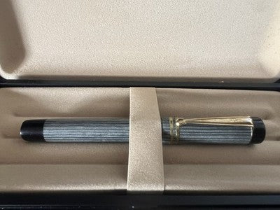 Vintage M Celluloid Perlmutt-Füllfederhalter '40 