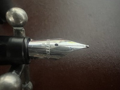 Sheaffer Pen Fountain Pen No Nonsense 590 Lacquer Grey Satin Pen (M)