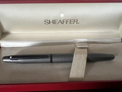 Sheaffer Pen Fountain Pen No Nonsense 590 Lacquer Grey Satin Pen (M)