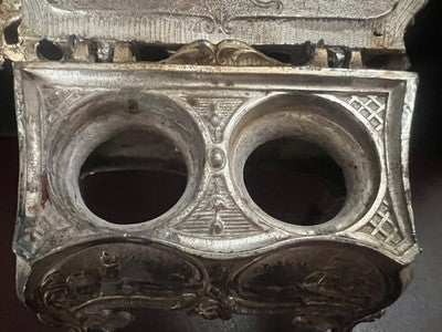 🔴 Porta calamaio metallo a rilievo con scene bucoliche paesaggi marini vintage