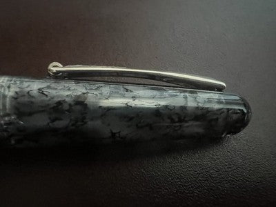 🔴 MONTEGRAPPA Elmo Ambiente Charcoal Füllfederhalter, F-Feder, neu NOS 