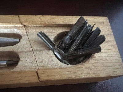 Encrier Set Penne Stylos-Plumes Cinq Presse-Papier Porte-Stylo Lot Vintage