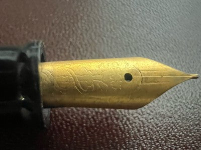 Omega Stift Füllfederhalter Zelluloid Bordeaux a. V.M A Knopf Schreibt Vintag