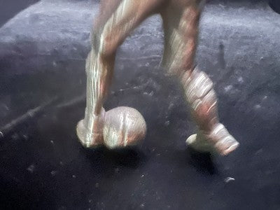 🔴 Mascot emblema ragazzo con pallone trofeo scolpito metallo vintage