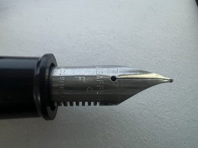 Sheaffer Füllfederhalter, braun, F-Fein, schlicht und elegant, Vintage 