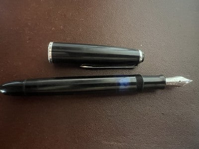 🔴 ERO penna stilografica nera a pistone pennino EF scrive vintage