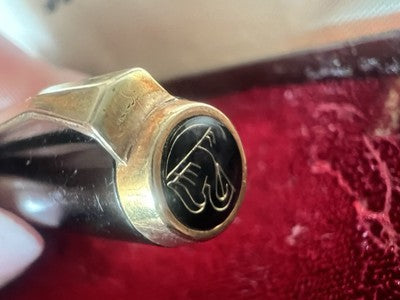 Pelikan Stift Füllfederhalter Schwarz Patrone Zierleisten Hautzange Gold F