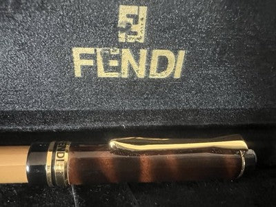 🔴 FENDI penna stilografica lacca doppio colore finiture dorate pennino M