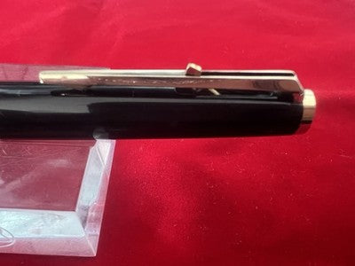 🔴 Schwarzer MONTBLANC 281 Kugelschreiber mit Goldverzierungen, Druckknopf und neuer Mine