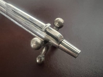 🔴 CARAN D’ACHE penna sfera Madison cromata a righe clip nodino scrive vintage