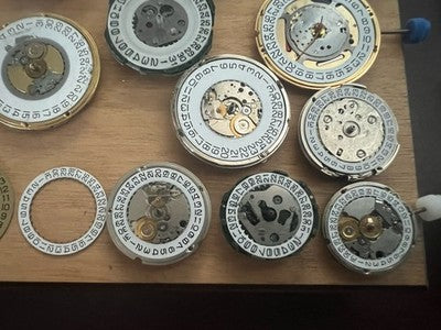 🔴 Meccanismi orologi donna uomo quarzo automatici con dischi data 8PZ