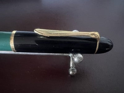 🔴 PELIKAN Füllfederhalter 120, grün-schwarz, Kolbenfeder, Lochfeder, M-Schreibstärke 