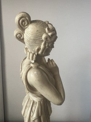 🔴 Griechische Göttinnenstatue, Marmorstaub, RB-verarbeitete Drapierungen, Höhe 44 cm, Italien, Vintage